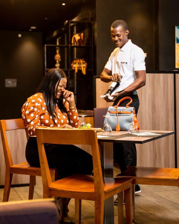 ONOMO Hotel Douala Bagian luar foto