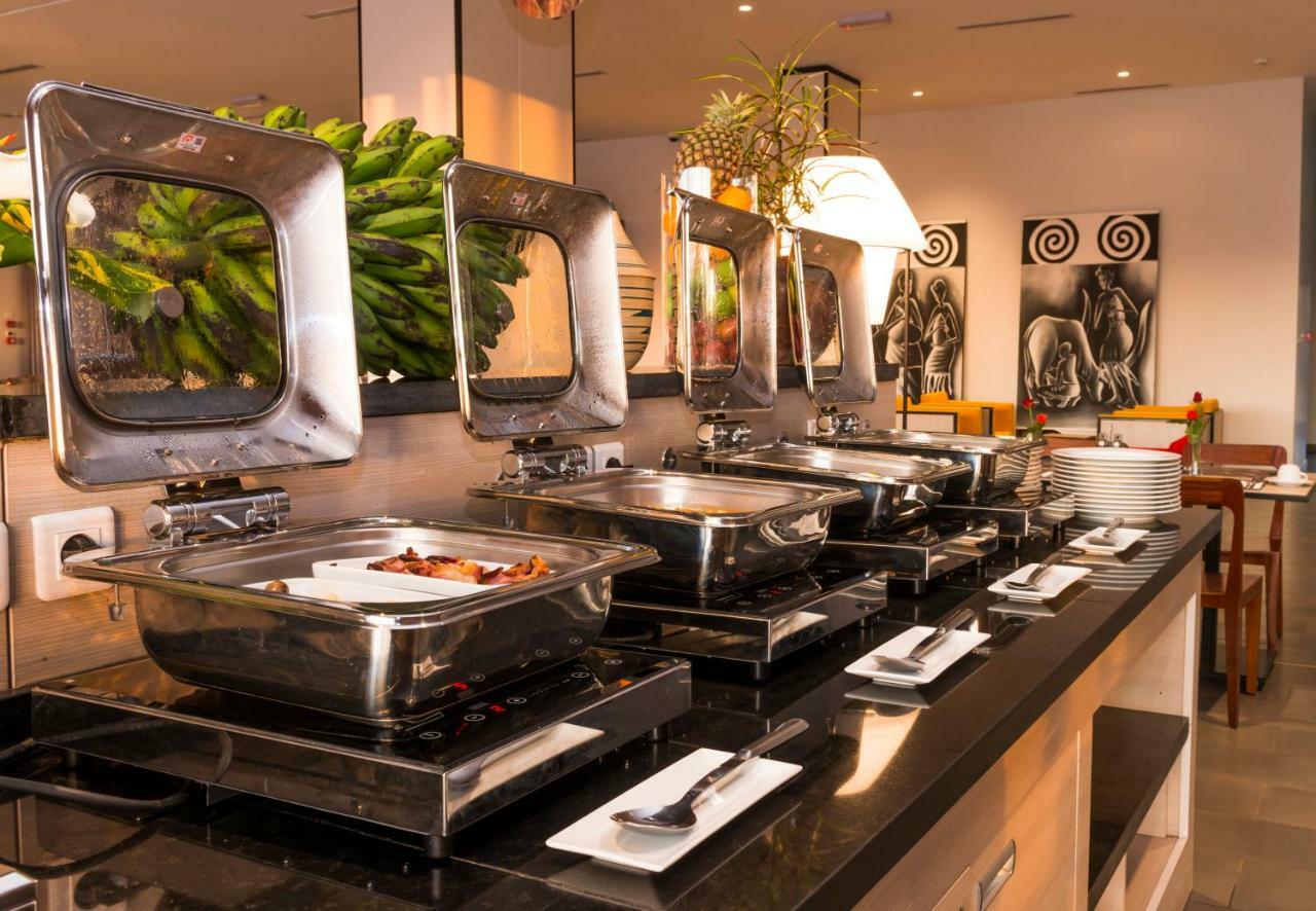 ONOMO Hotel Douala Bagian luar foto